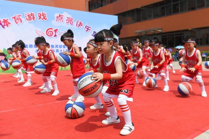 [NBA]东契奇远距离三分 远投命中打停快船