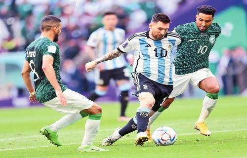 利物浦vs毕尔巴鄂竞技：萨拉赫、维尔茨首发，索博斯洛伊出战